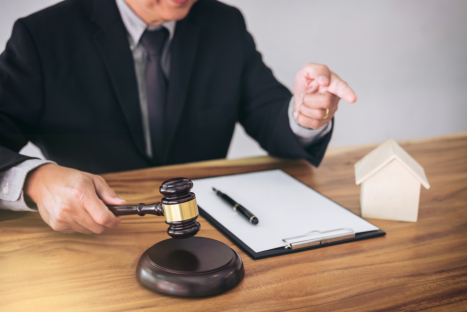 Manitoba Realtor Firm and Agent Fight to Dismiss $1.9 Million Lawsuit