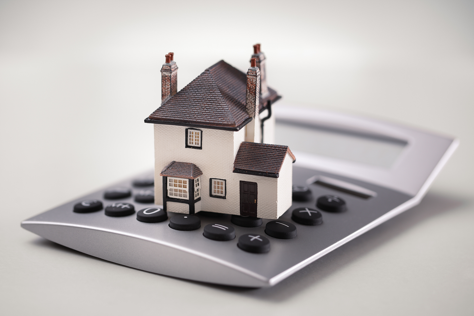 New York City Homeowners Sue Over Rollout of Second-Home Tax